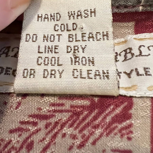 Island Republic Men's Button-up Shirt Size M Burgundy Green Silk Tropical Print - Picture 5 of 5